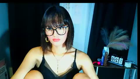 hot_xirene online show from June 21, 8:39 am
