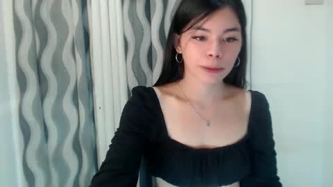 Snapshot of hot_yanna143 chatting on May 31, 8:43 pm Yanna online show from May 31, 8:43 pm
