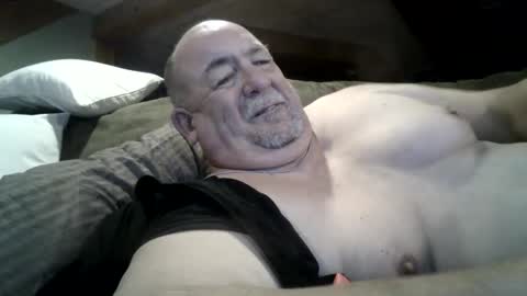 Snapshot of hotandhornyxxx1 chatting on December 4, 8:18 pm Hot and Horny online show from December 4, 8:18 pm