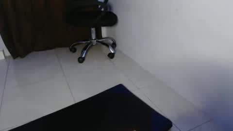 Hot and PowerHOPE U MISS ME online show from January 16, 5:42 am