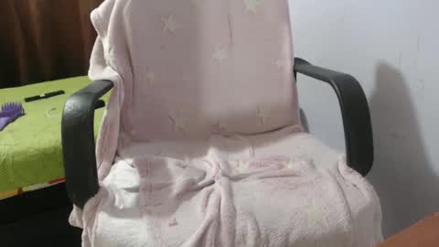 Hot and PowerHOPE U MISS ME online show from February 25, 3:52 am