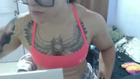 Hot and PowerHOPE U MISS ME online show from February 14, 5:04 am