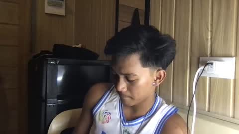 hotasian_jerome online show from April 14, 5:30 pm