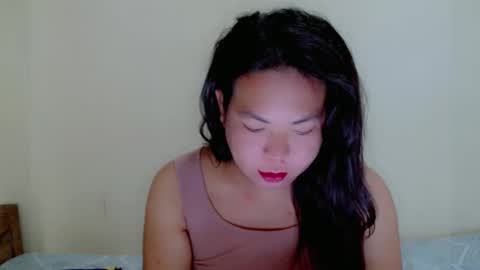Snapshot of hotasian_mama chatting on May 26, 7:26 am Grace online show from May 26, 7:26 am