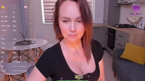Snapshot of hotbabette chatting on May 24, 8:19 am SweetBrendy online show from May 24, 8:19 am
