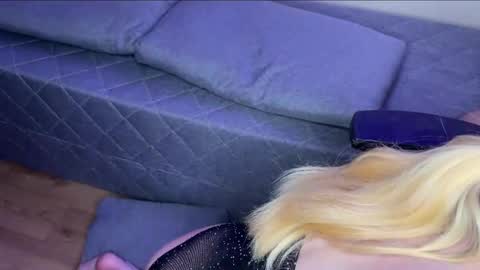 hotbabycouple_ online show from May 11, 4:29 am