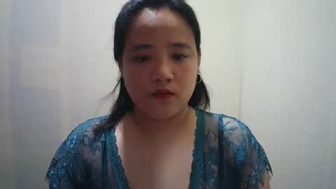 Snapshot of hotbabymomma chatting on February 8, 1:54 am Lynn online show from February 8, 1:54 am