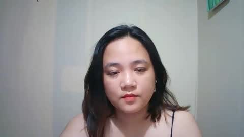 Snapshot of hotbabymomma chatting on February 12, 11:07 am Lynn online show from February 12, 11:07 am