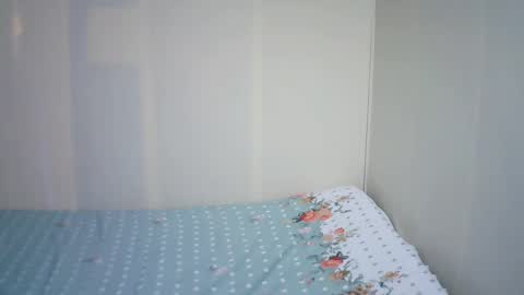 Snapshot of hotbabymomma chatting on February 19, 12:46 am Lynn online show from February 19, 12:46 am