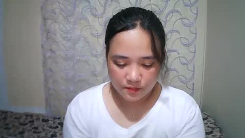 Snapshot of hotbabymomma chatting on March 7, 1:31 am Lynn online show from March 7, 1:31 am