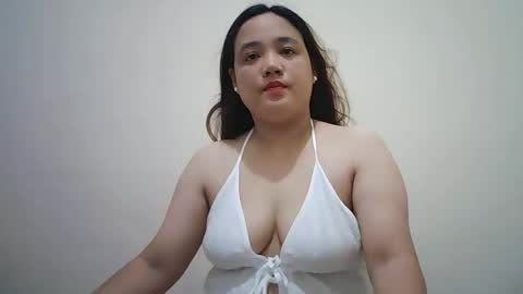 Snapshot of hotbabymomma chatting on September 26, 1:42 am Lynn online show from September 26, 1:42 am