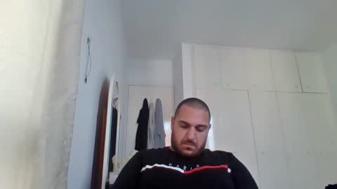 Snapshot of hotbearforyou96 chatting on February 2, 11:53 am Hotbearhorny online show from February 2, 11:53 am