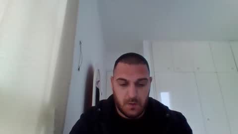 Snapshot of hotbearforyou96 chatting on February 10, 2:21 pm Hotbearhorny online show from February 10, 2:21 pm
