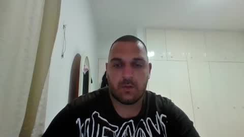 Snapshot of hotbearforyou96 chatting on April 3, 6:28 pm Hotbearhorny online show from April 3, 6:28 pm