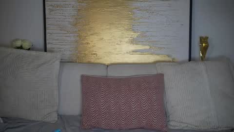 Bella online show from December 8, 5:55 pm