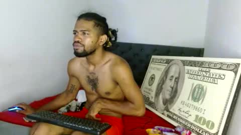 Snapshot of hotbody22_ chatting on April 25, 5:21 pm hotbody22_ online show from April 25, 5:21 pm
