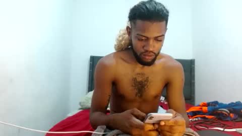 Snapshot of hotbody22_ chatting on May 2, 5:29 pm hotbody22_ online show from May 2, 5:29 pm