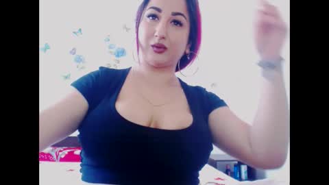 Snapshot of hotboobsmaya chatting on March 10, 9:32 am hotboobsmaya online show from March 10, 9:32 am