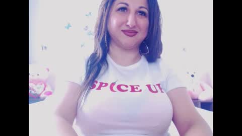 Snapshot of hotboobsmaya chatting on March 2, 8:54 am hotboobsmaya online show from March 2, 8:54 am