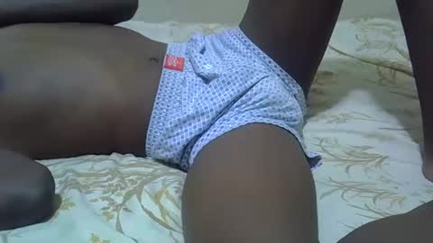 Snapshot of hotboyloverboy chatting on May 25, 8:42 am hotboyloverboy online show from May 25, 8:42 am