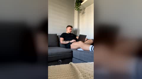 hotbro05 online show from March 8, 1:26 pm