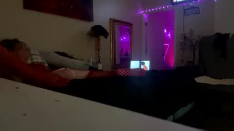 hotcouple1319 online show from October 8, 7:50 am