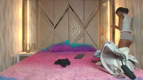 hotcouple_222 online show from February 25, 7:18 am