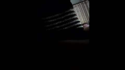 Snapshot of hotdogstuffer chatting on November 6, 7:20 am hotdogstuffer online show from November 6, 7:20 am