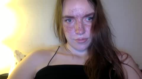 effy online show from March 5, 9:44 pm