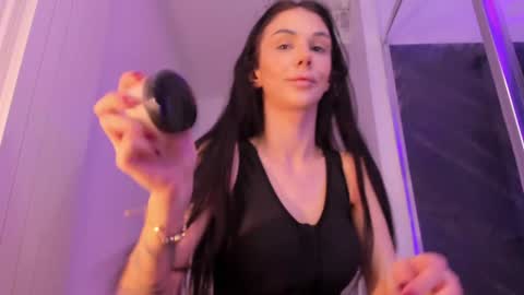 hotfallingdevil online show from February 20, 5:59 am