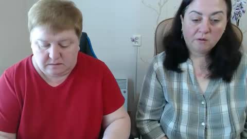 Snapshot of hotfiremommy chatting on May 5, 8:11 am LimonkaFire online show from May 5, 8:11 am