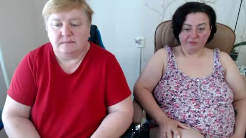 Snapshot of hotfiremommy chatting on July 30, 6:34 am LimonkaFire online show from July 30, 6:34 am