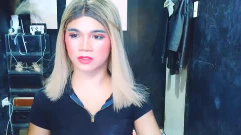 emily online show from March 28, 2:55 am