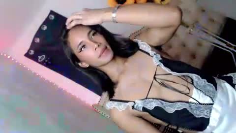 hotgirl_krisxx online show from October 7, 9:28 am