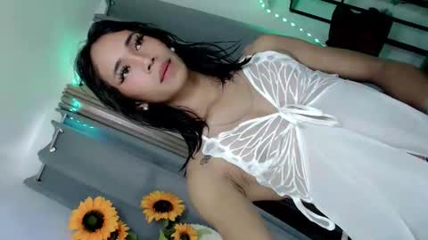 hotgirl_krisxx online show from November 17, 3:23 am
