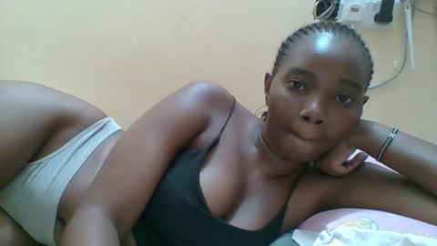 Queen online show from November 24, 5:23 pm