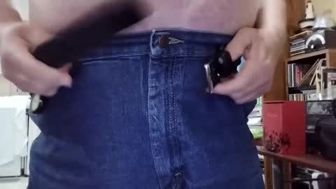 Snapshot of hotgrandpa594u chatting on September 25, 7:39 pm hotgrandpa594u online show from September 25, 7:39 pm