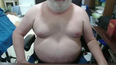Snapshot of hotgrandpa594u chatting on October 6, 5:32 pm hotgrandpa594u online show from October 6, 5:32 pm