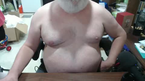 Snapshot of hotgrandpa594u chatting on October 20, 12:33 am hotgrandpa594u online show from October 20, 12:33 am