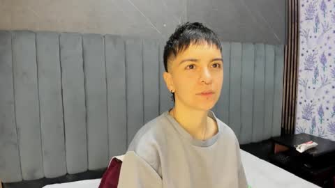 hannah online show from February 3, 2:10 am