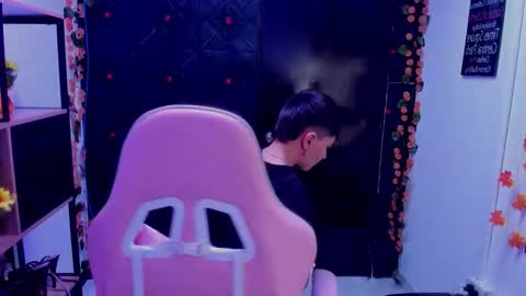 hannah online show from February 21, 3:18 am