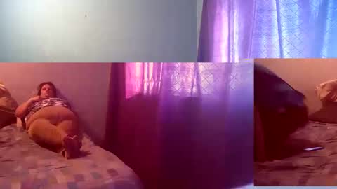 Snapshot of hothouse18xxx chatting on February 12, 7:13 am hothouse18xxx online show from February 12, 7:13 am