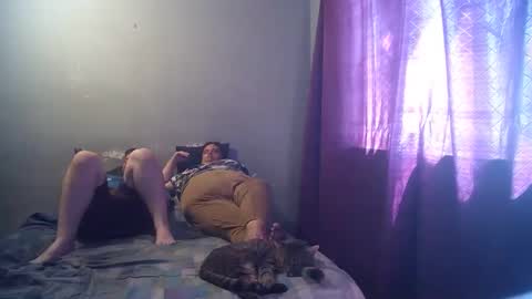 Snapshot of hothouse18xxx chatting on February 12, 12:01 pm hothouse18xxx online show from February 12, 12:01 pm