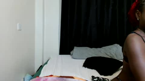 Hotie vives online show from July 22, 6:43 pm