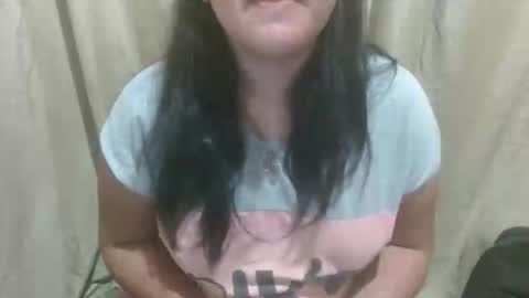 hotiemorenagurl18 online show from September 15, 6:02 am