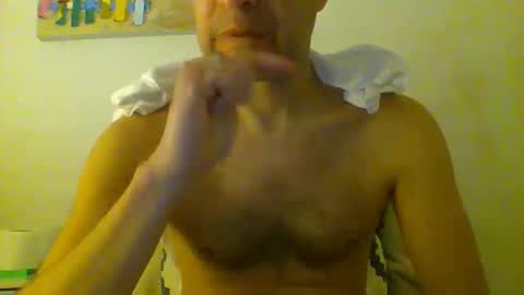 Snapshot of hotitan chatting on October 20, 8:42 pm hottitan  twitter Marianoshcam online show from October 20, 8:42 pm