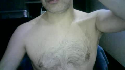 Snapshot of hotitan chatting on April 27, 2:53 am hottitan twitter Marianoshcam online show from April 27, 2:53 am