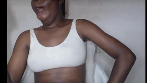 hotjessie0 online show from September 16, 8:37 am