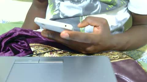 Snapshot of hotjune2t6 chatting on April 30, 12:33 pm malaika online show from April 30, 12:33 pm