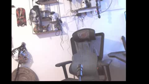 Snapshot of hotkinkytat chatting on April 24, 4:20 pm hotkinkytat online show from April 24, 4:20 pm